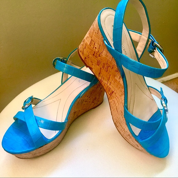 Naturalizer Wedges - Picture 4 of 9